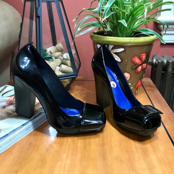 black stacked heels